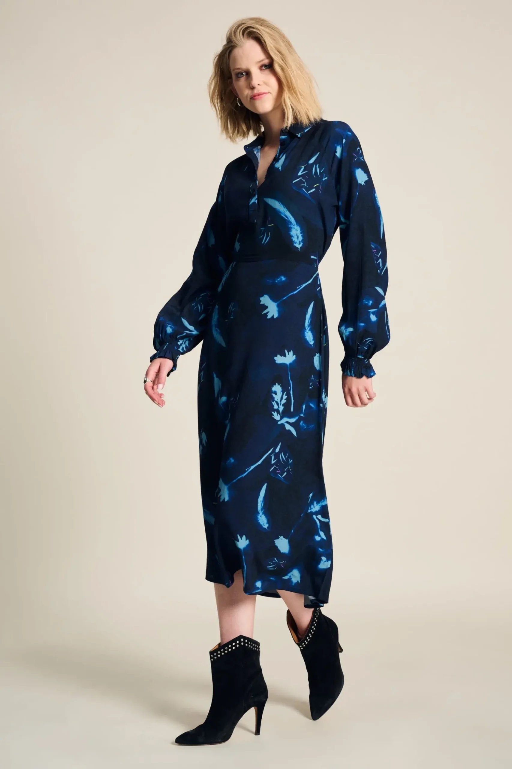 JURK Feathers And Floral Blue